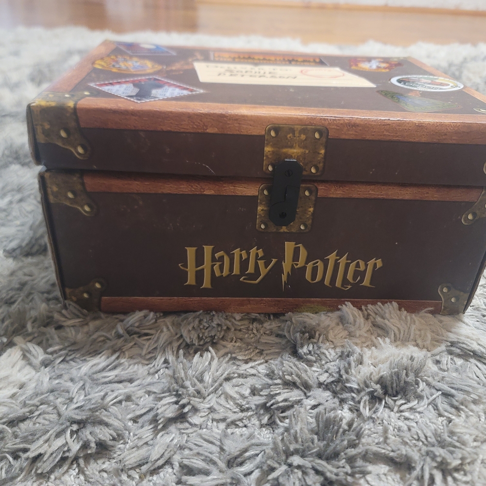 Harry Potter Hardcover Book Set In Chest